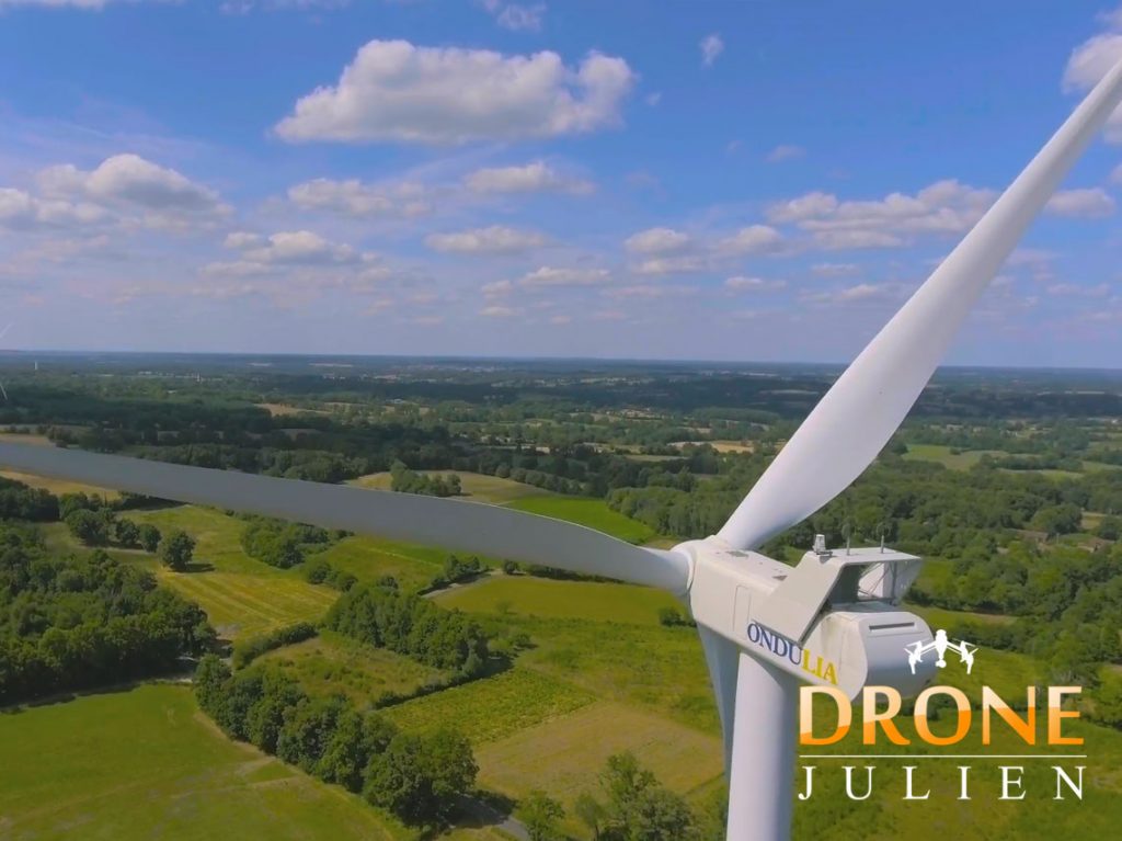 Réalisation vidéo drone pour parc éolien dans l'Hérault