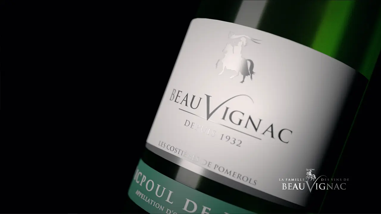 bouteille de vin en 3D dans une vidéo de vignoble en Occitanie