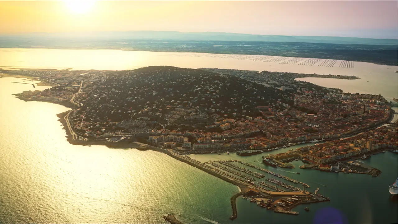 vue aérienne de Sète en hélicoptère – video drone montpellier